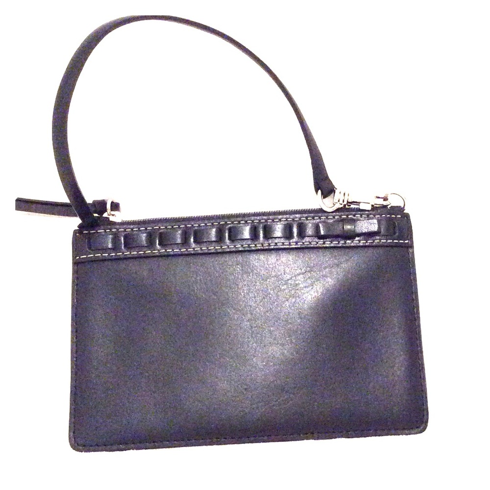 Black LOFT wristlet with bow detail